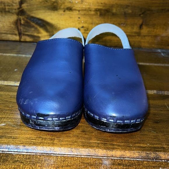 Hanna Andersson Navy Blue Leather Wooden Swedish Clogs- 7 - Picture 3 of 7